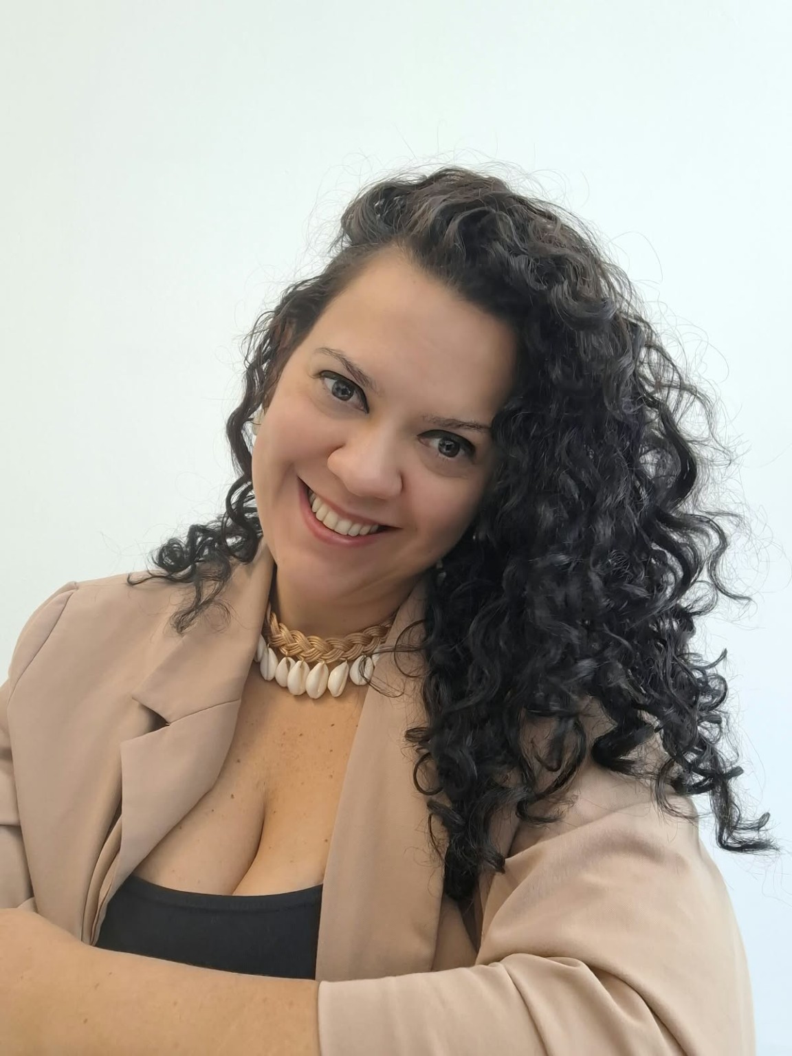 Sindy Salla Sá de Souza, fundadora da CHANCE, sorrindo